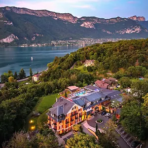 4* Hotel Les Tresoms Lake And Spa